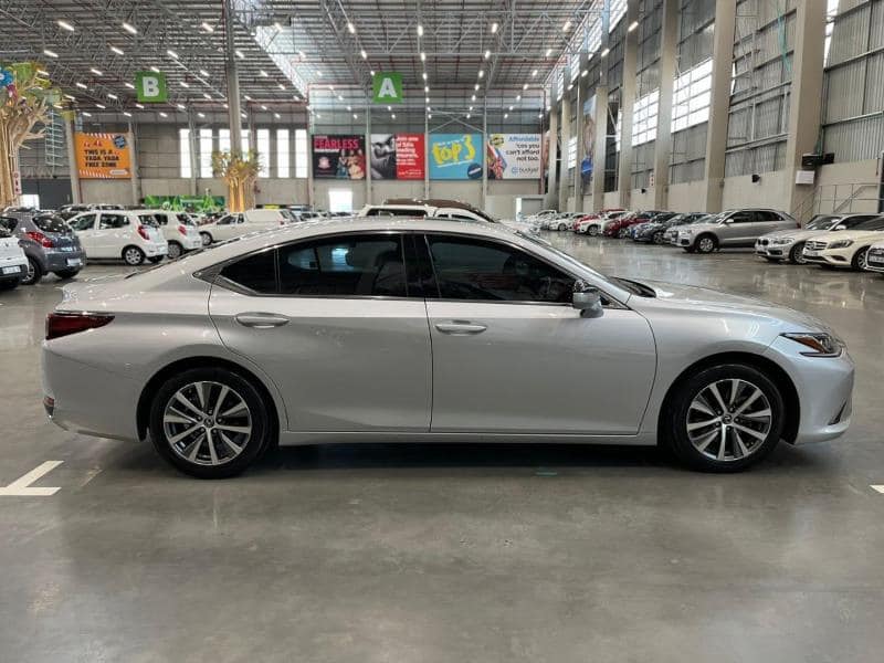 2019 Lexus ES 250 EX