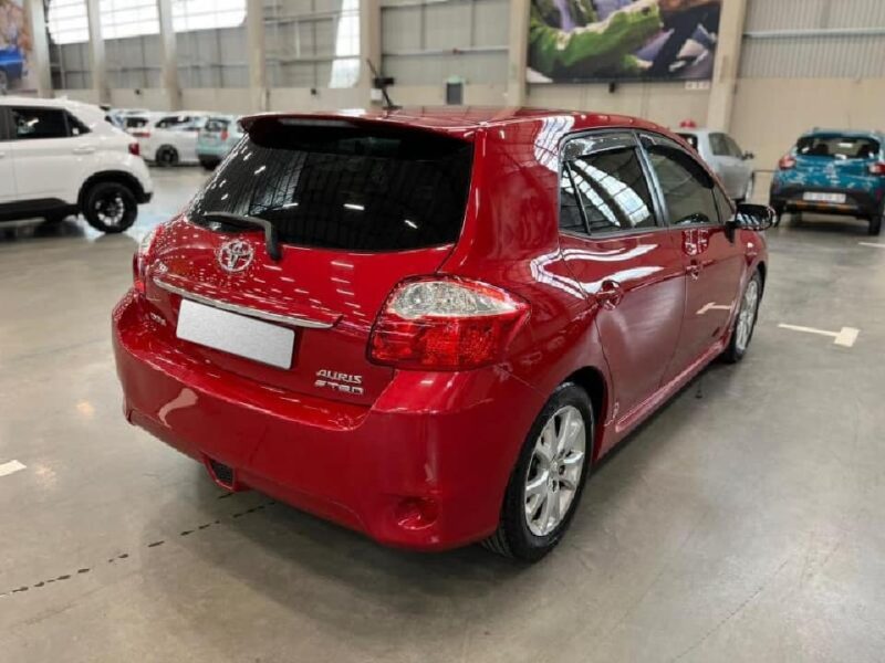 2012 Toyota Auris TRD