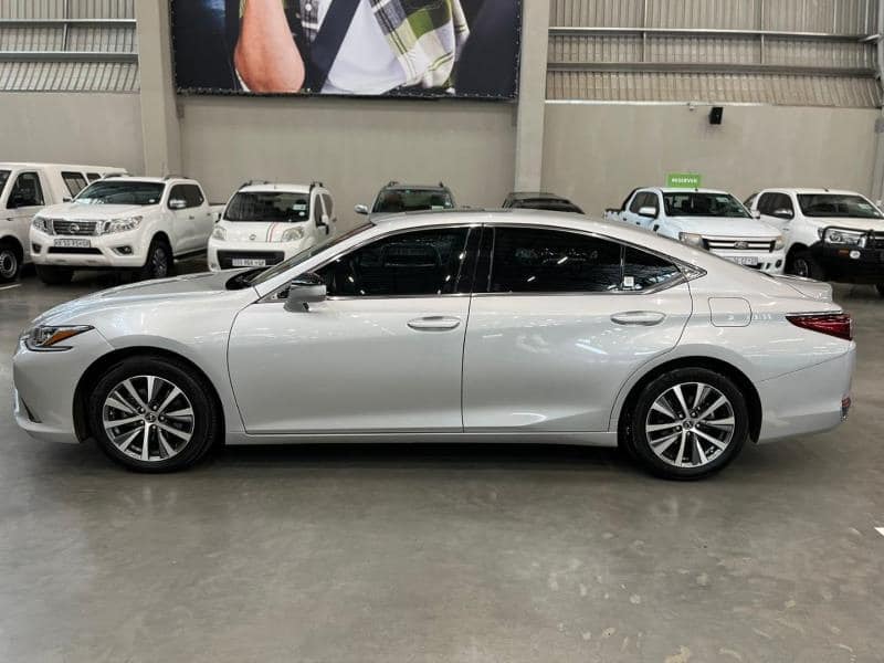 2019 Lexus ES 250 EX