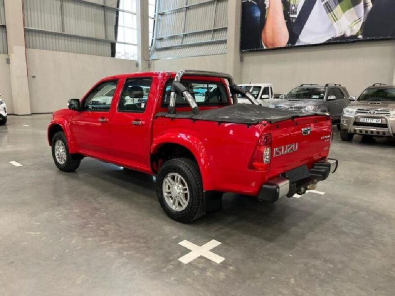 2014 Isuzu KB 300LX