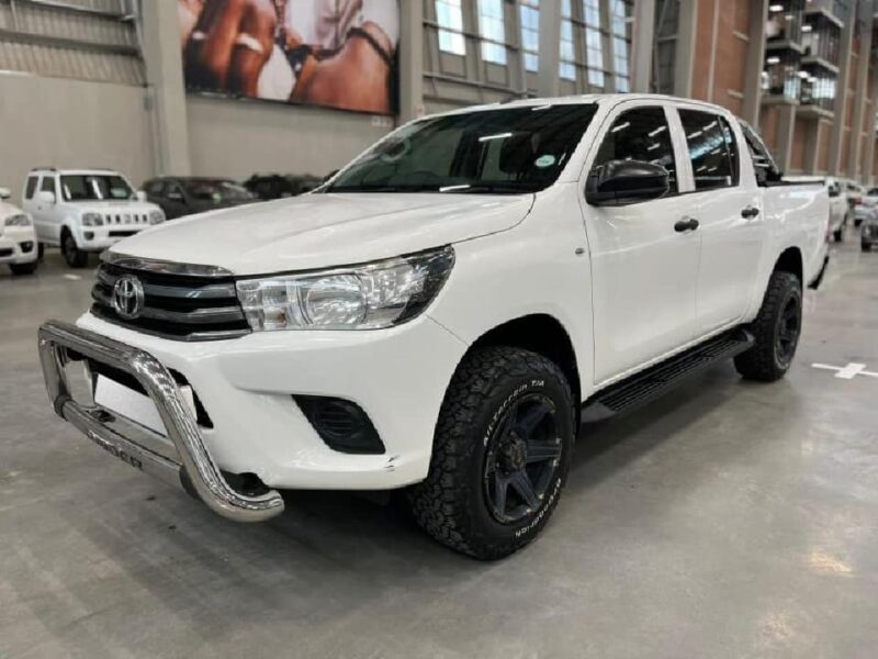 2016 Toyota Hilux 2.8 Double Cab SRX Raider