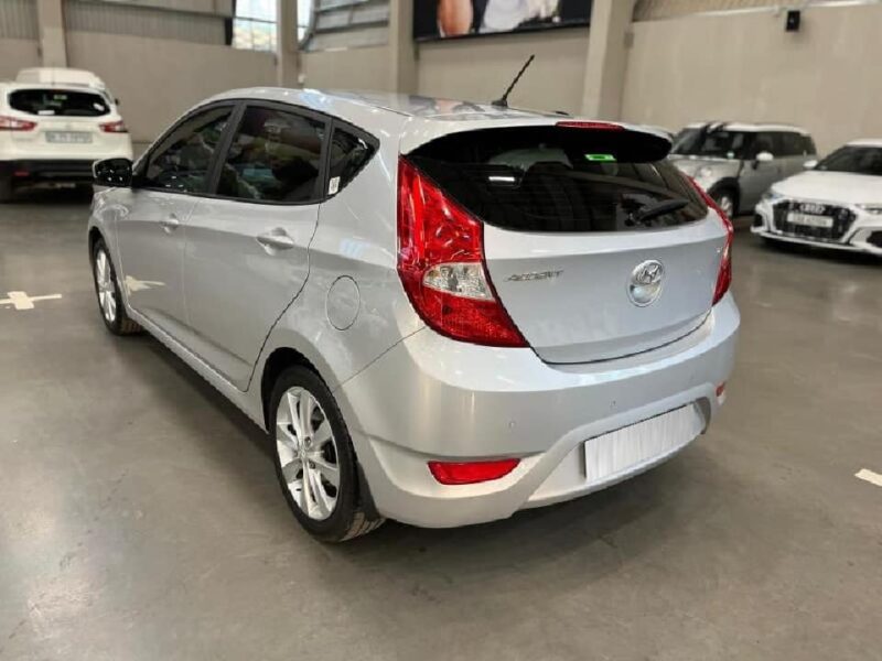 2016 Hyundai Accent 1.6 Fluid 5DR