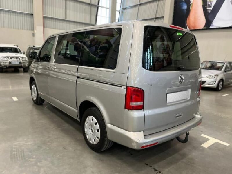 2015 Volkswagen T5/T6 T6 Kombi 2.0 TDi DSG 103kw Trendline