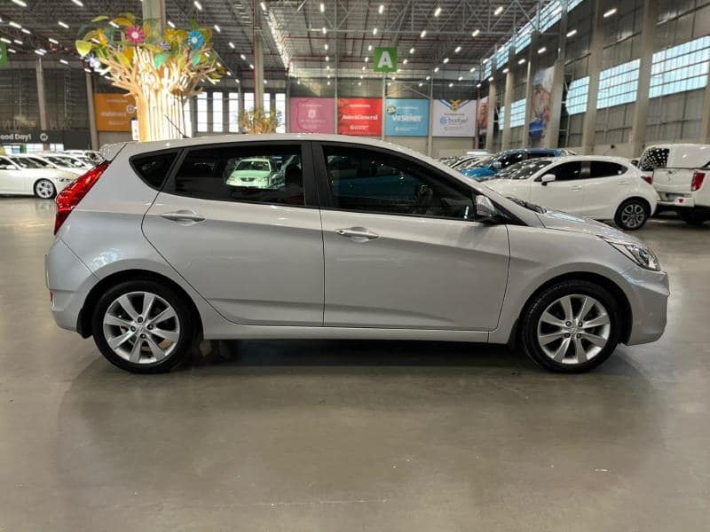 2016 Hyundai Accent 1.6 Fluid 5DR