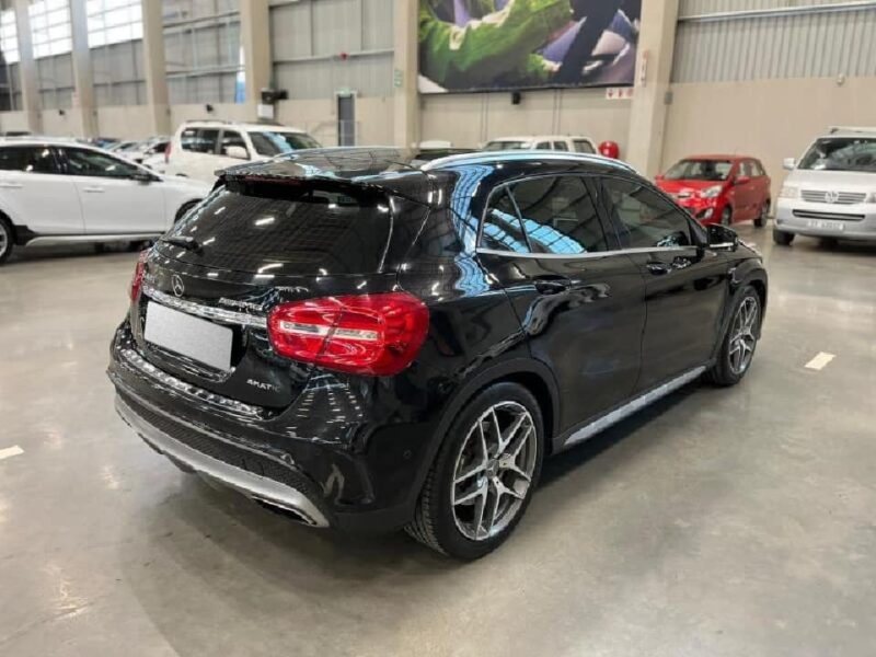 2015 Mercedes-Benz GLA 45 AMG