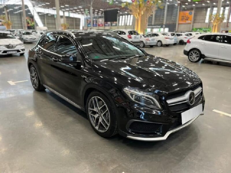 2015 Mercedes-Benz GLA 45 AMG