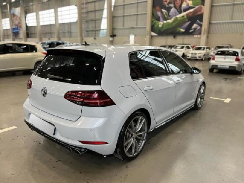 The 2018 VW Golf VII 2.0 TSI R DSG